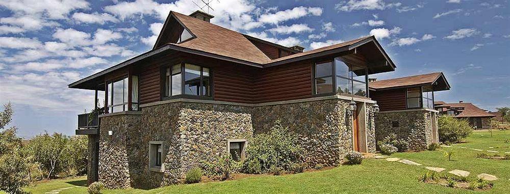 The Great Rift Valley Lodge & Golf Resort Найваша Екстериор снимка