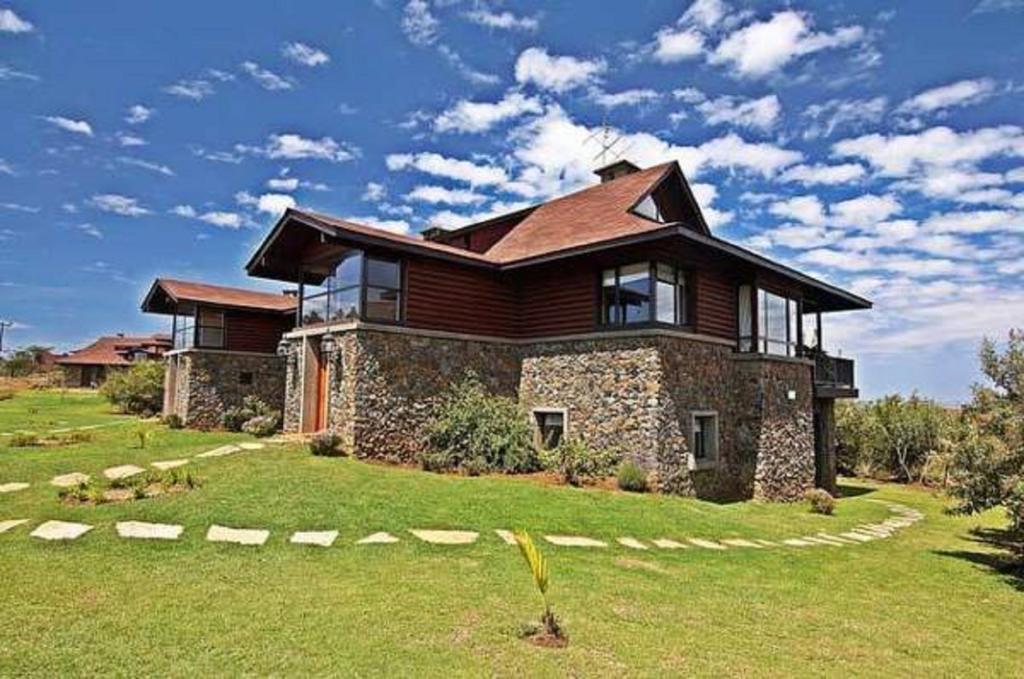 The Great Rift Valley Lodge & Golf Resort Найваша Екстериор снимка