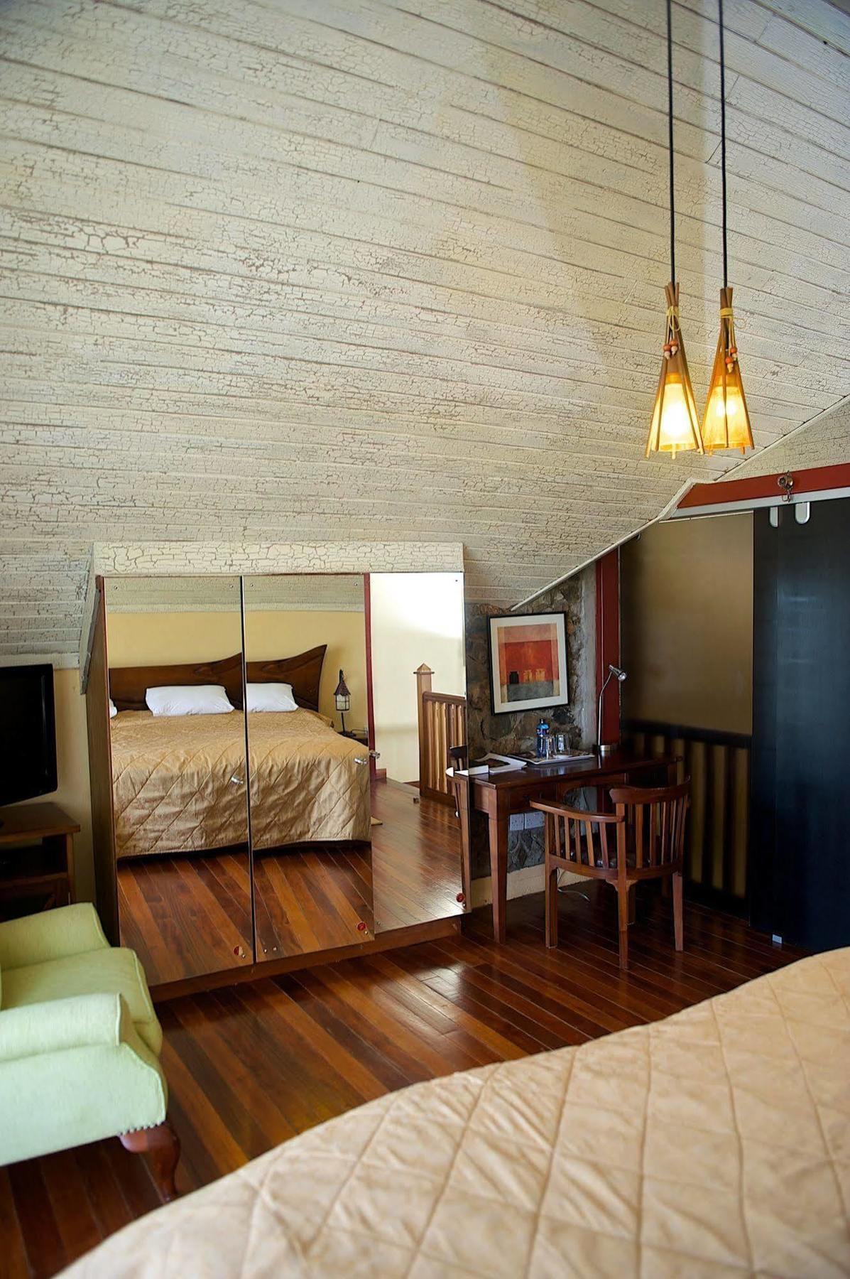 The Great Rift Valley Lodge & Golf Resort Найваша Екстериор снимка