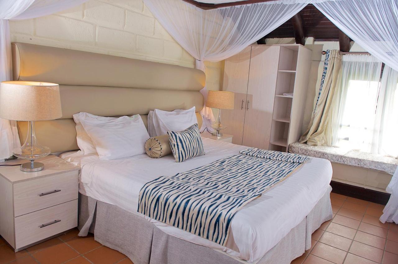 The Great Rift Valley Lodge & Golf Resort Найваша Екстериор снимка