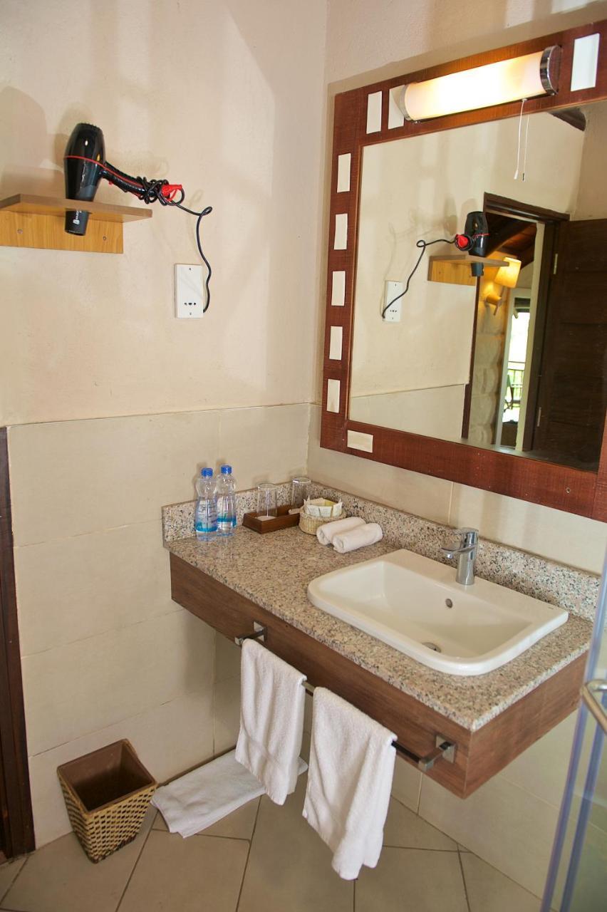 The Great Rift Valley Lodge & Golf Resort Найваша Екстериор снимка